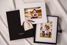 Load image into Gallery viewer, Folio Box (Medium)