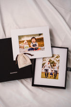 Load image into Gallery viewer, Folio Box (Medium)