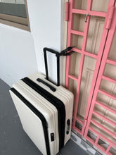 Load image into Gallery viewer, Photo Table Rental (C)
